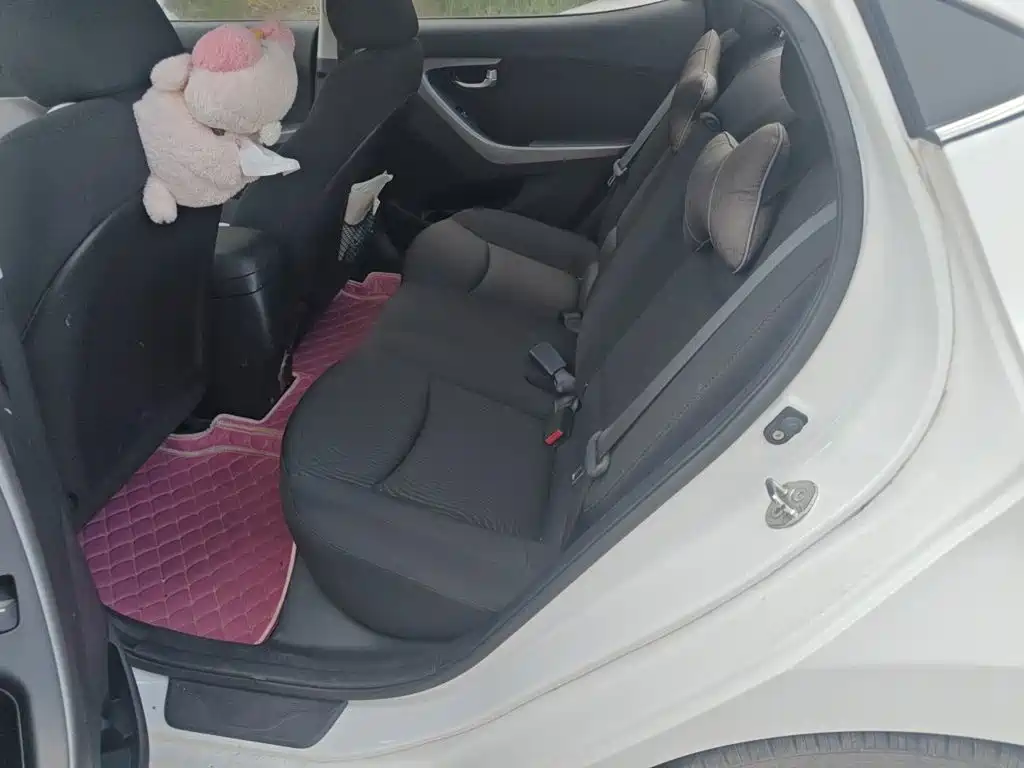 Hyundai Elantra Langdong — миниатюра 18