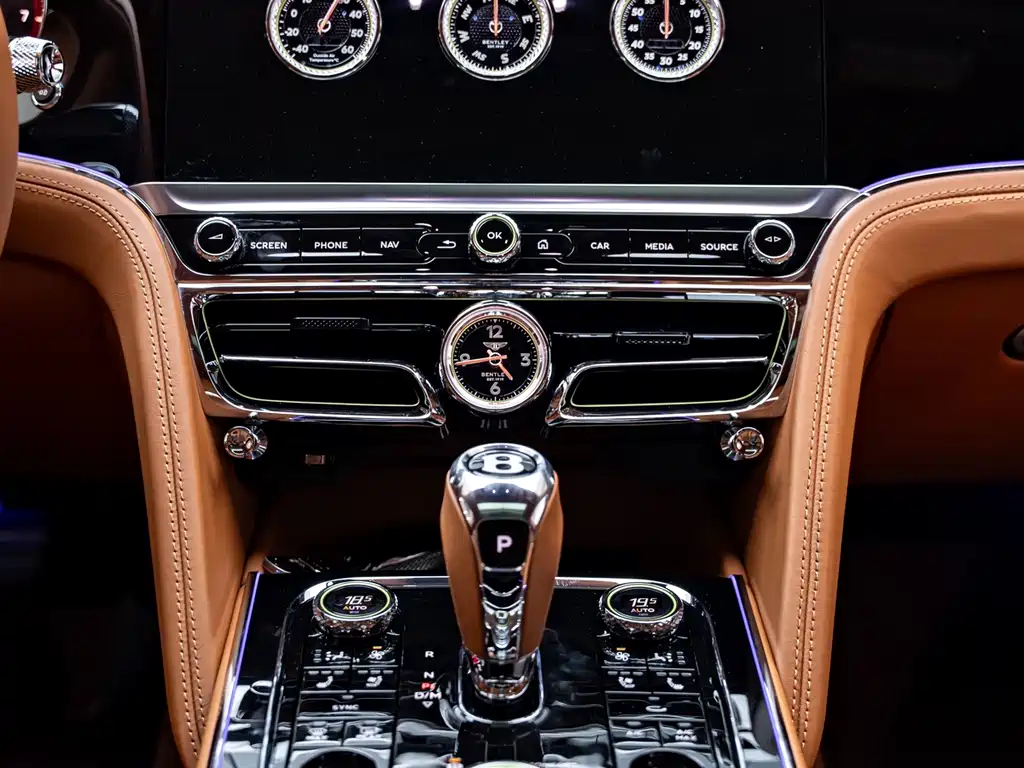 Bentley Flying Spur — миниатюра 9