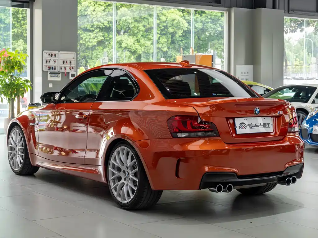 BMW 1 Series M 1M Coupe, фото 18