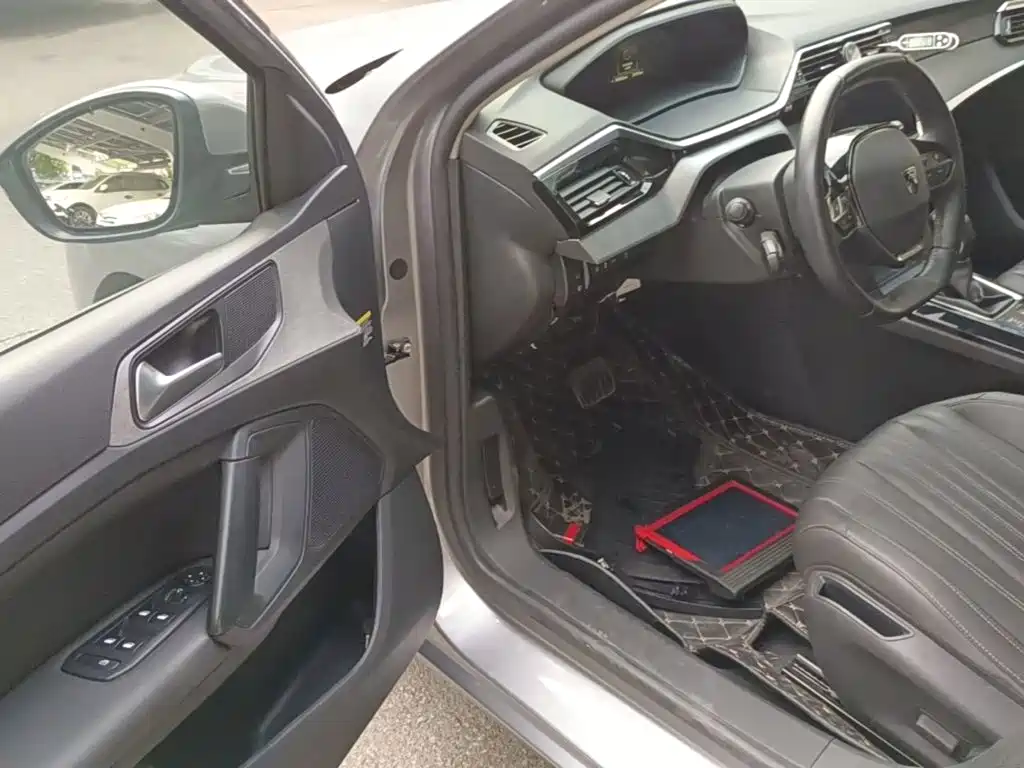 Peugeot 408 — миниатюра 16
