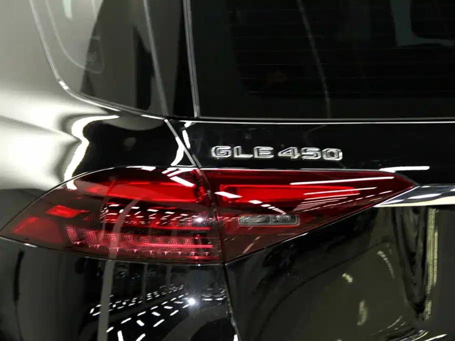 Mercedes-Benz GLE (Import) — миниатюра 27