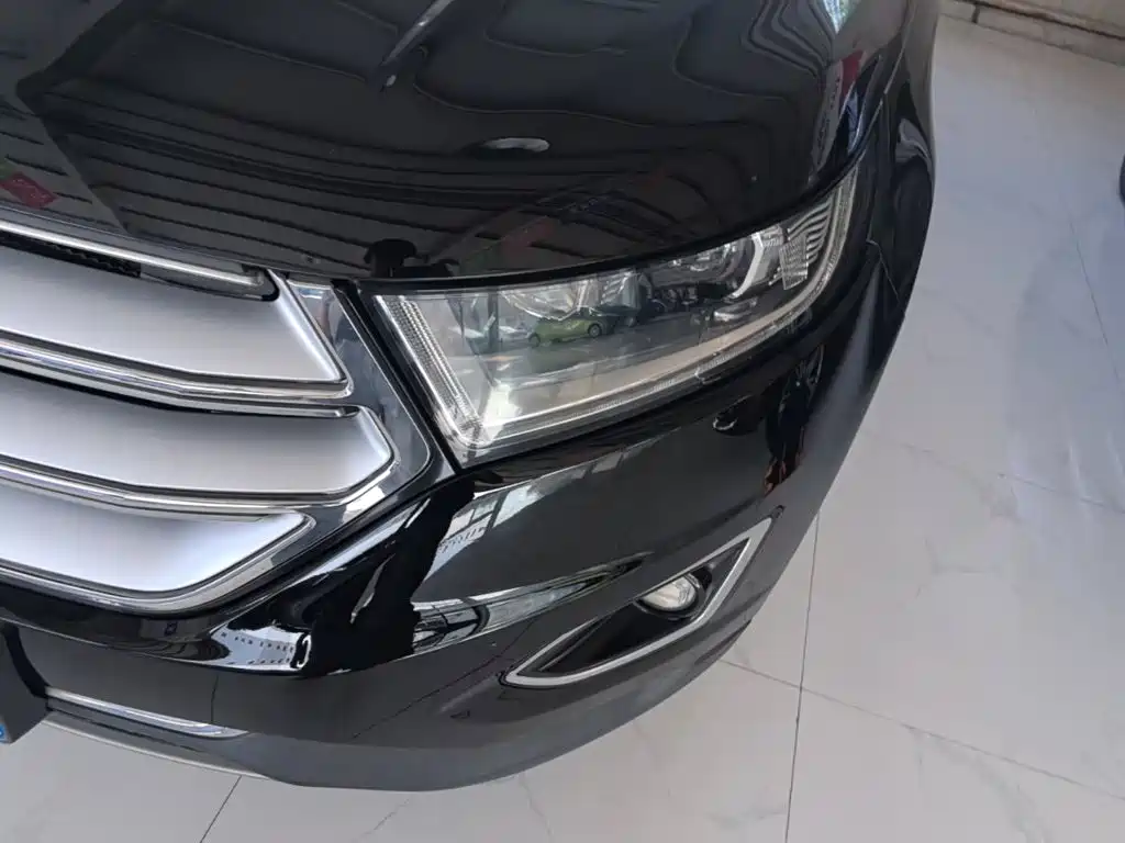 Ford Edge — миниатюра 24