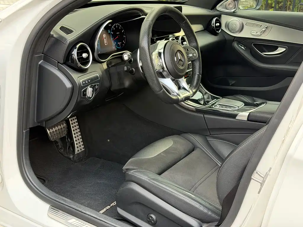 Mercedes-Benz C-Class AMG — миниатюра 11