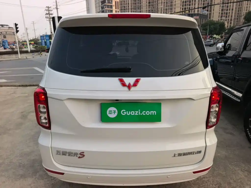 Wuling Hongguang — миниатюра 6