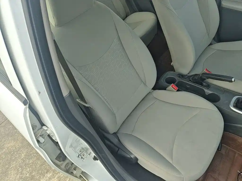 Chevrolet Sail — миниатюра 25