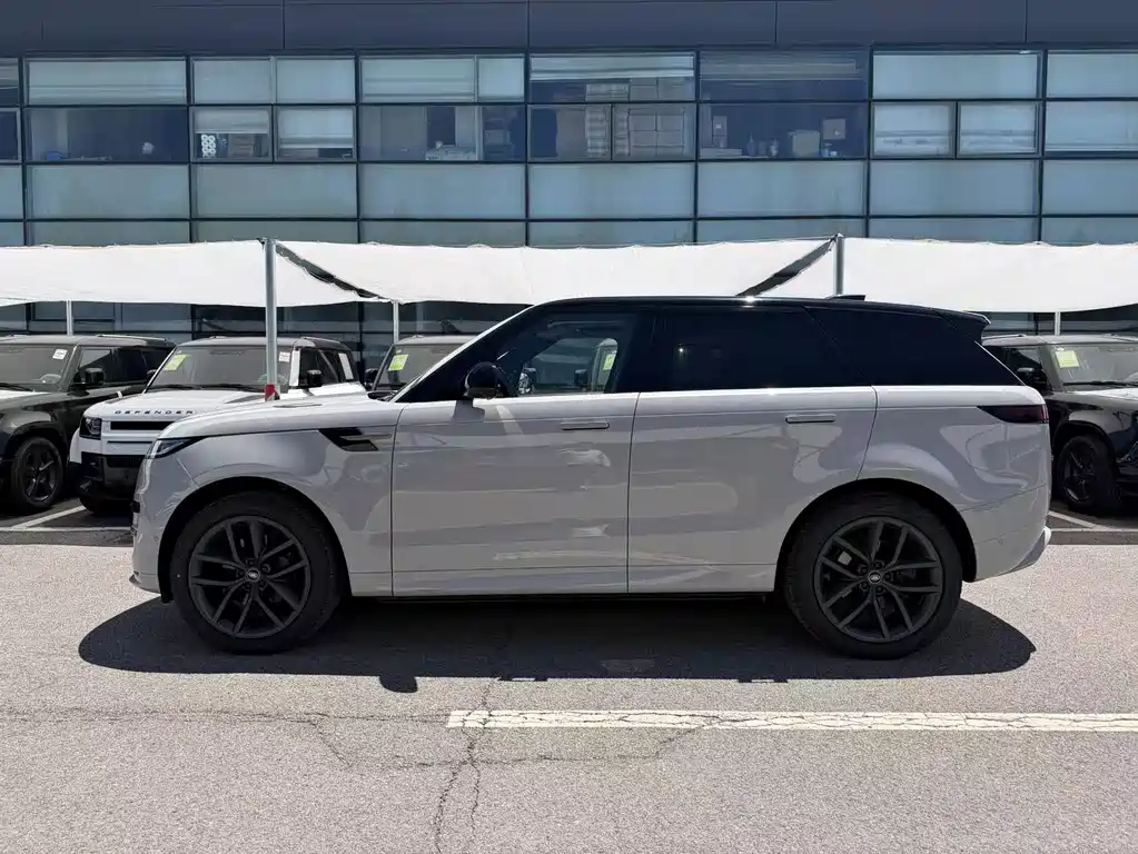 Land Rover Range Rover Sport 2024 400PS Dynamic HSE