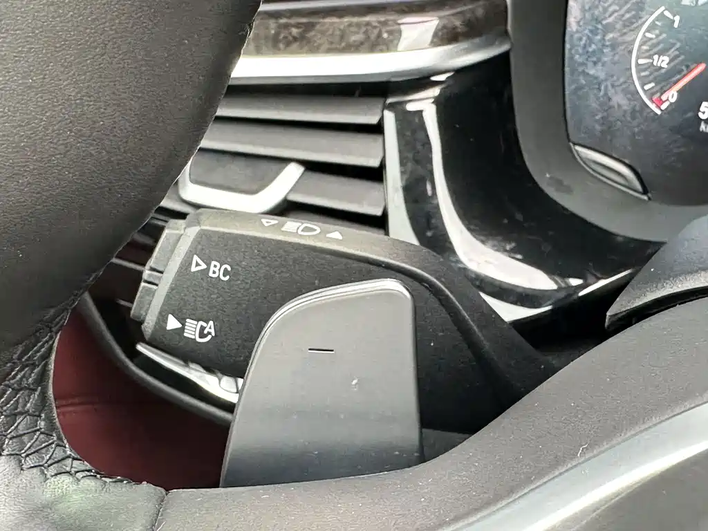 BMW 5 Series — миниатюра 22