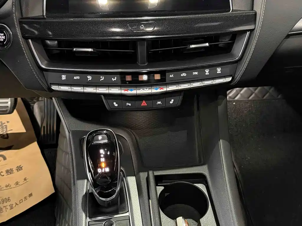 Cadillac CT5 — миниатюра 21