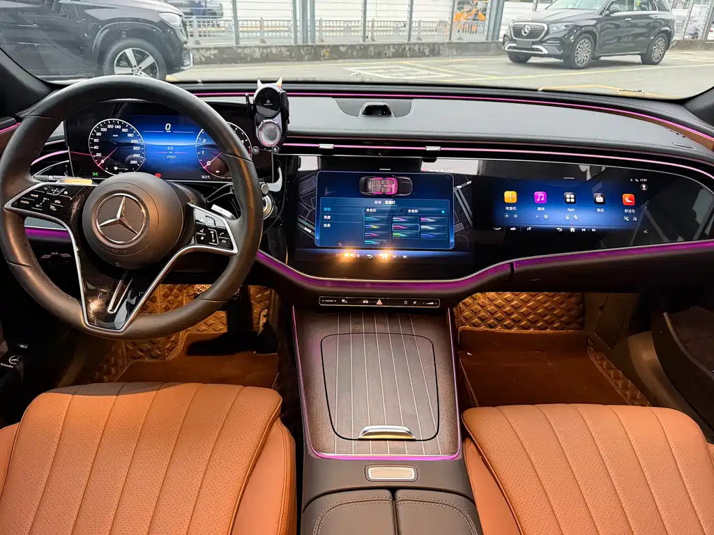 Mercedes-Benz E-Class — миниатюра 21