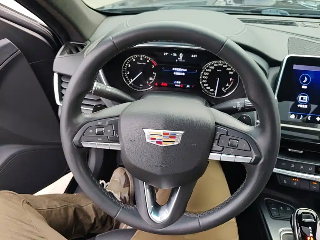 Cadillac CT5 — миниатюра 11