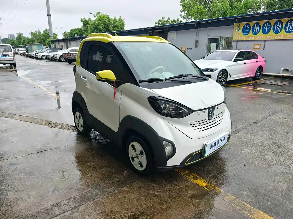Baojun E100