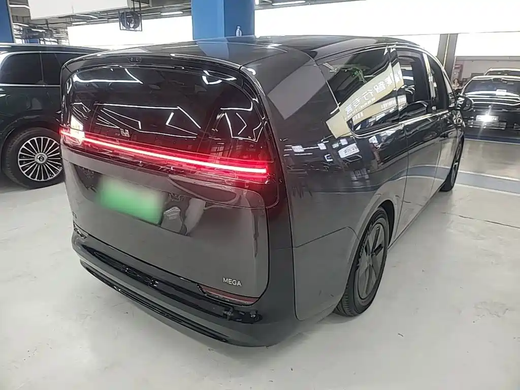 Li Auto Li MEGA — миниатюра 7