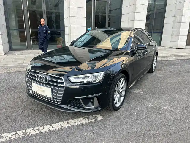AUDI A4L 2020