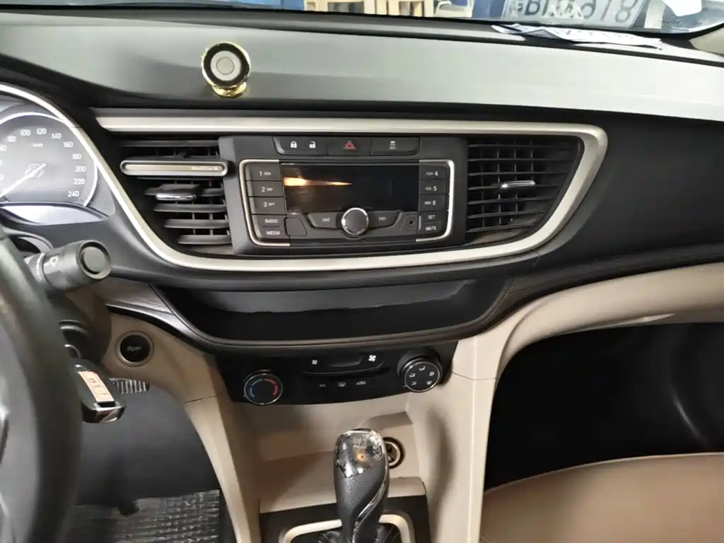 Buick Excelle — миниатюра 13
