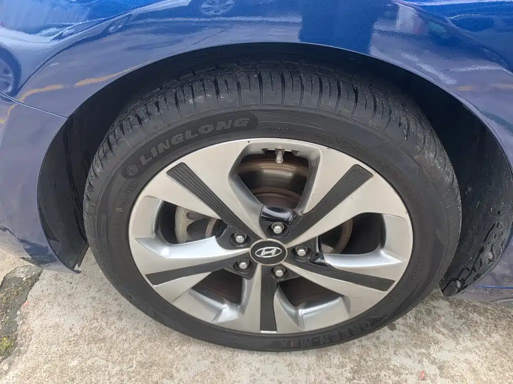 Hyundai Fista — миниатюра 5