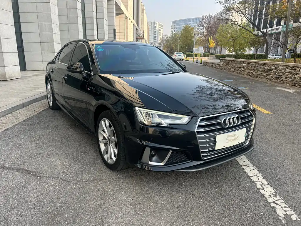 AUDI A4L