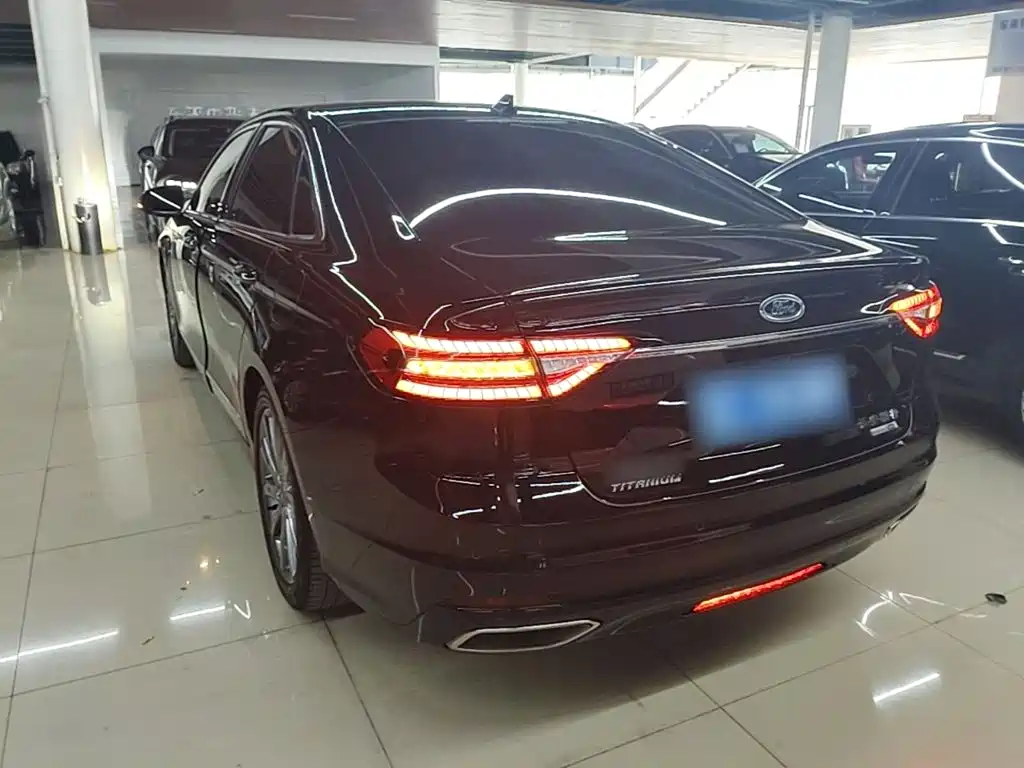 Ford Taurus 2019 EcoBoost 245 Premium