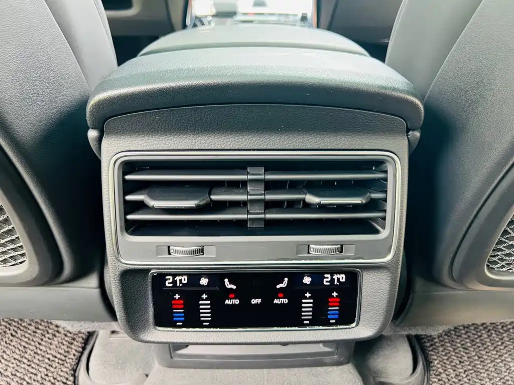 Audi Q7 — миниатюра 17