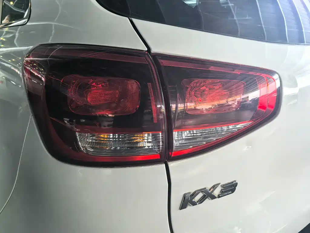 Kia KX3 1.6L Auto 2WD DLX, фото 15