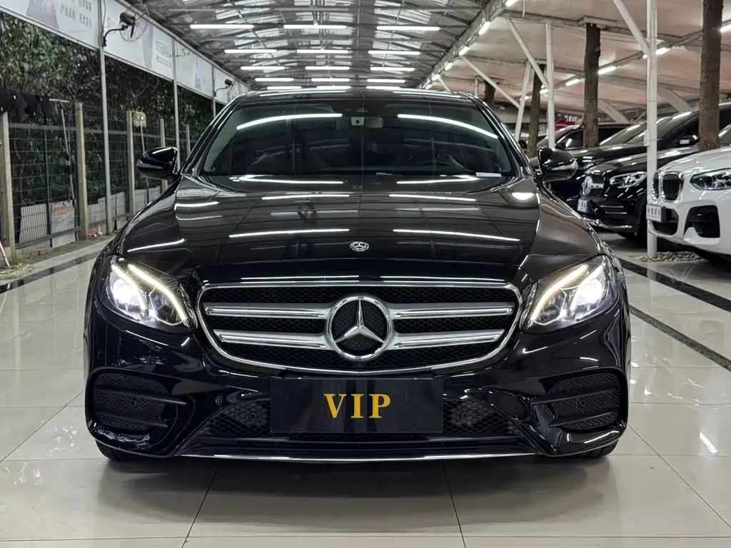 Mercedes-Benz E-Class — миниатюра 3