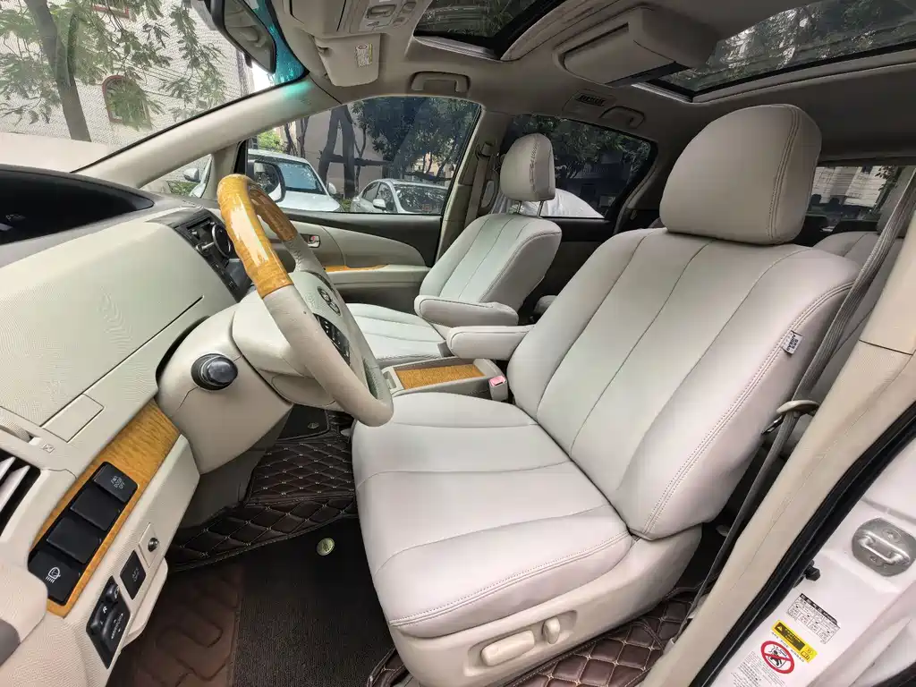 Toyota Previa — миниатюра 11