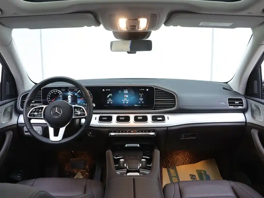 Mercedes-Benz GLE (Import) — миниатюра 22