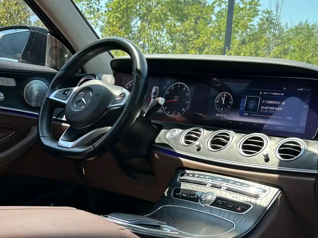 Mercedes-Benz E-Class — миниатюра 20