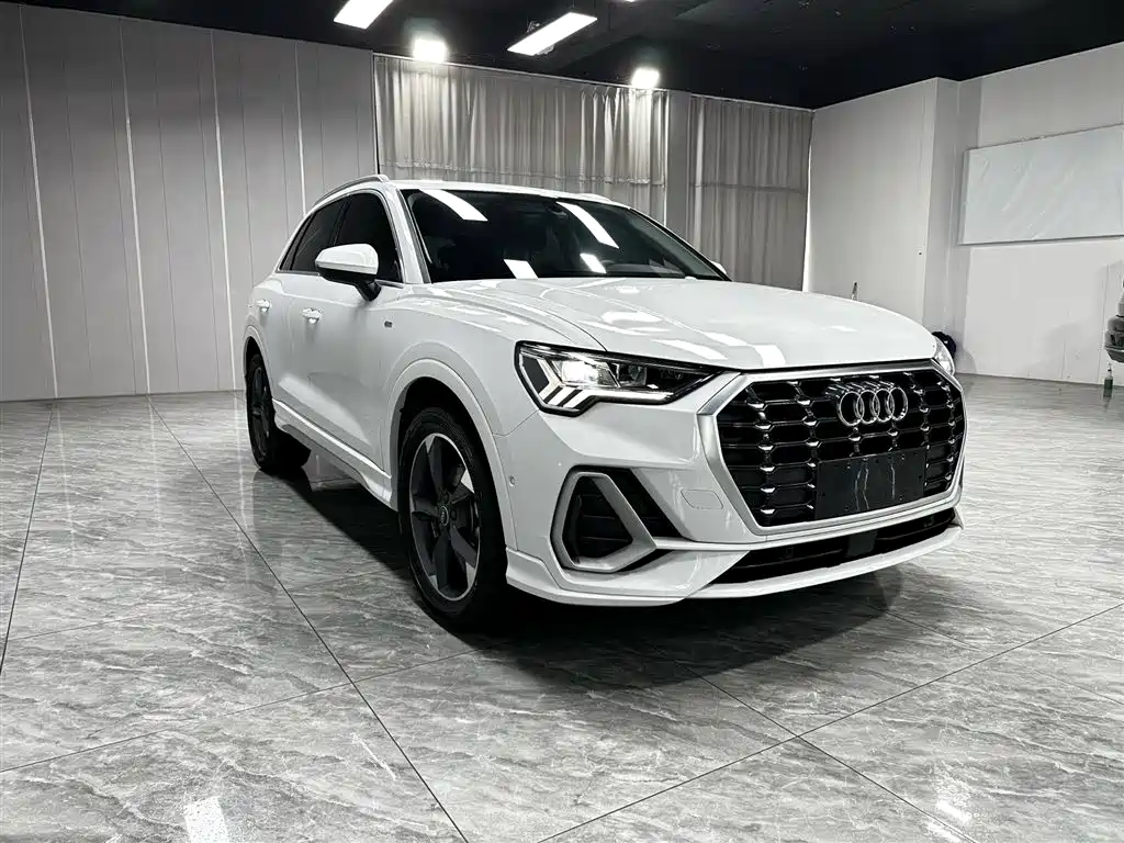 Audi Q3 2022 35 TFSI Fashion