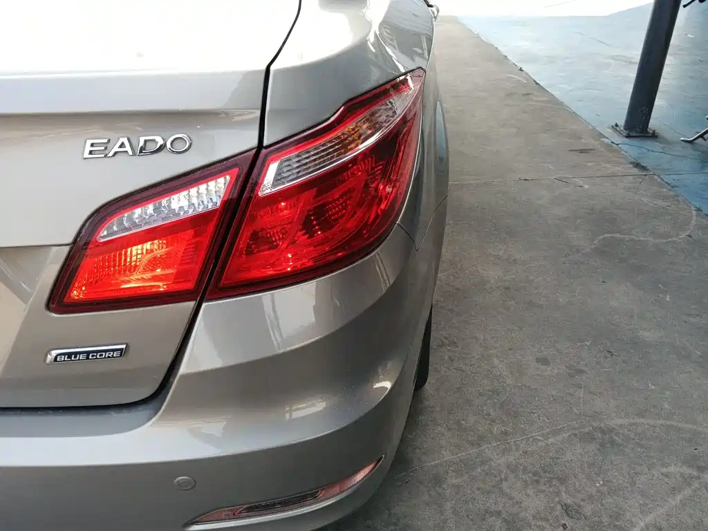 Changan Eado — миниатюра 8