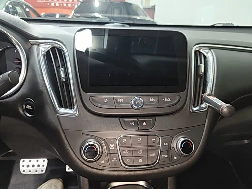 Chevrolet Malibu XL — миниатюра 13