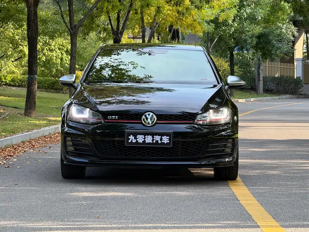 Volkswagen Golf GTI — миниатюра 3