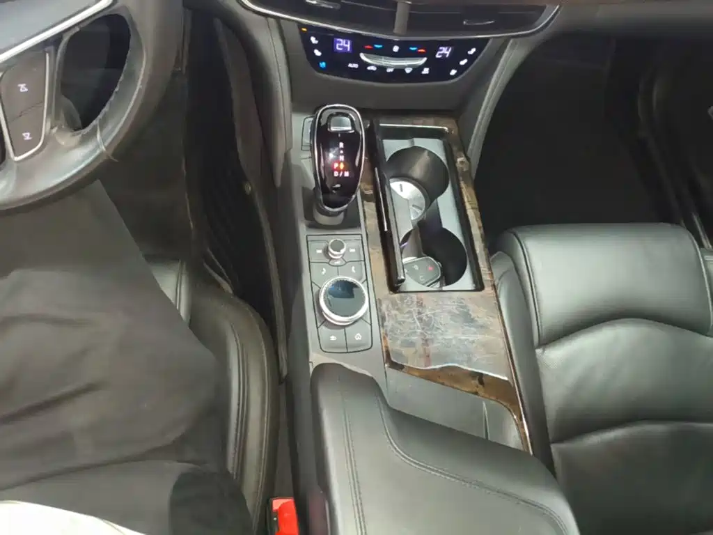 Cadillac CT6 — миниатюра 14