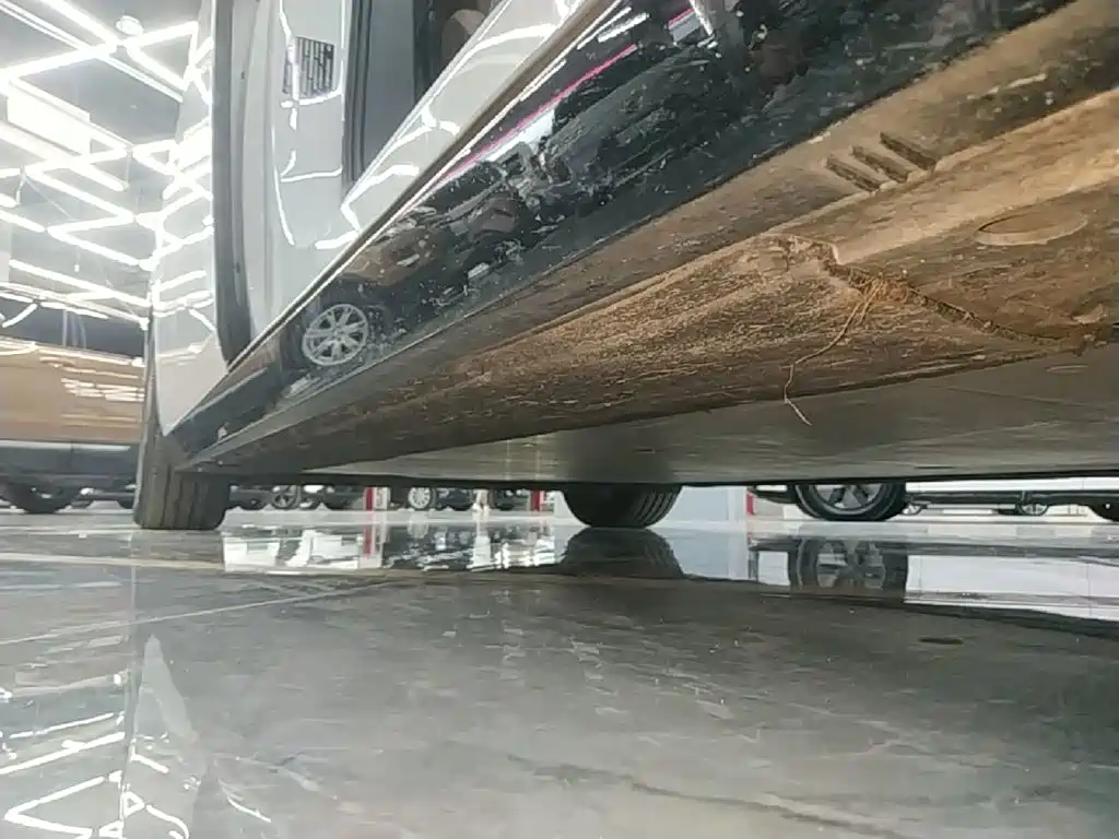 Li Auto Li MEGA — миниатюра 21