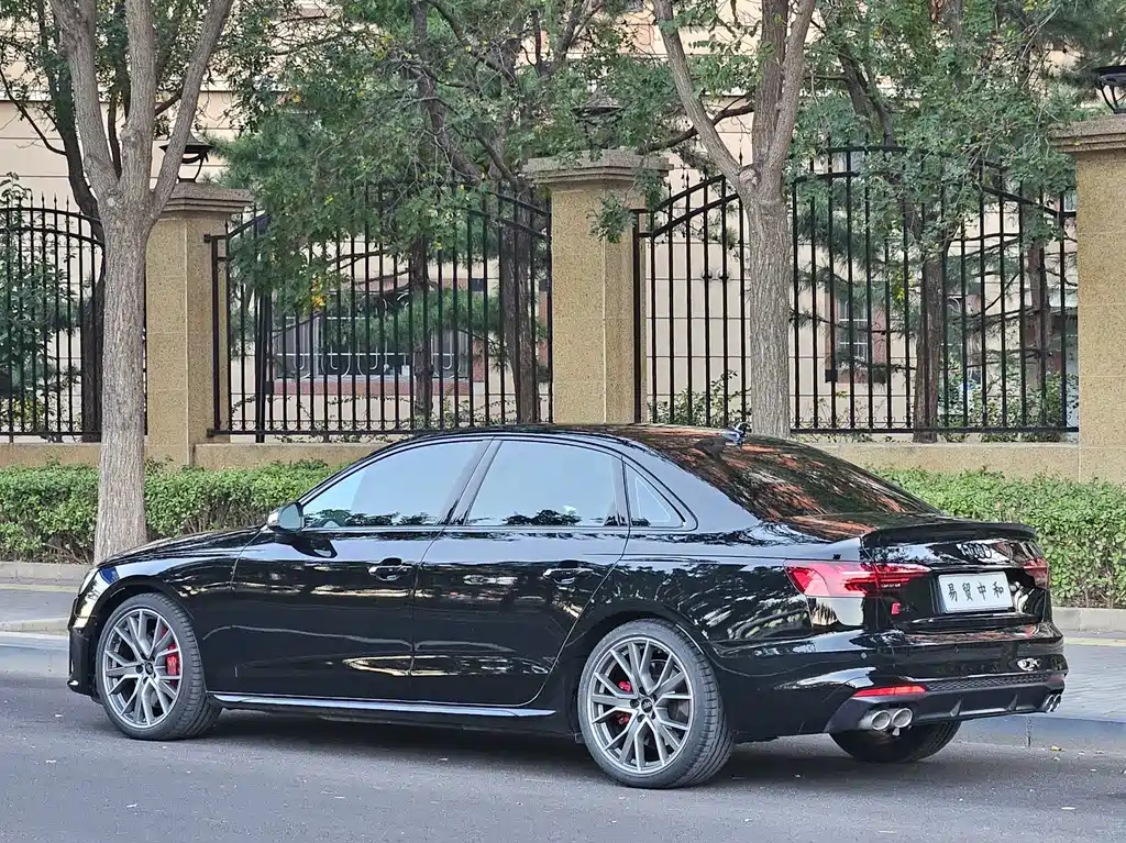 Audi S4 — миниатюра 3