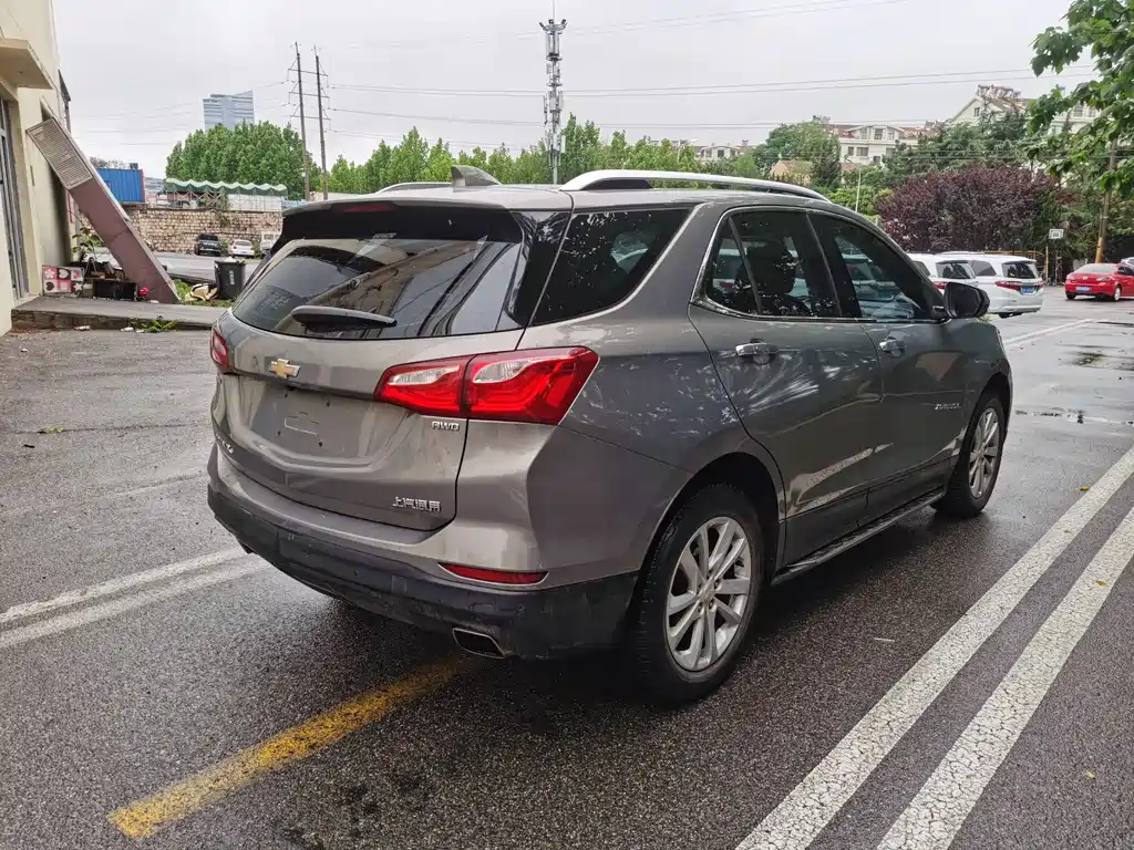 Chevrolet Equinox 2018 550T AT