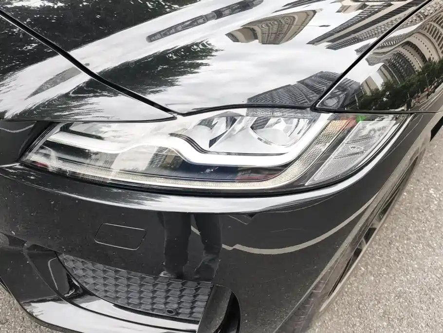 Jaguar F-PACE — миниатюра 5