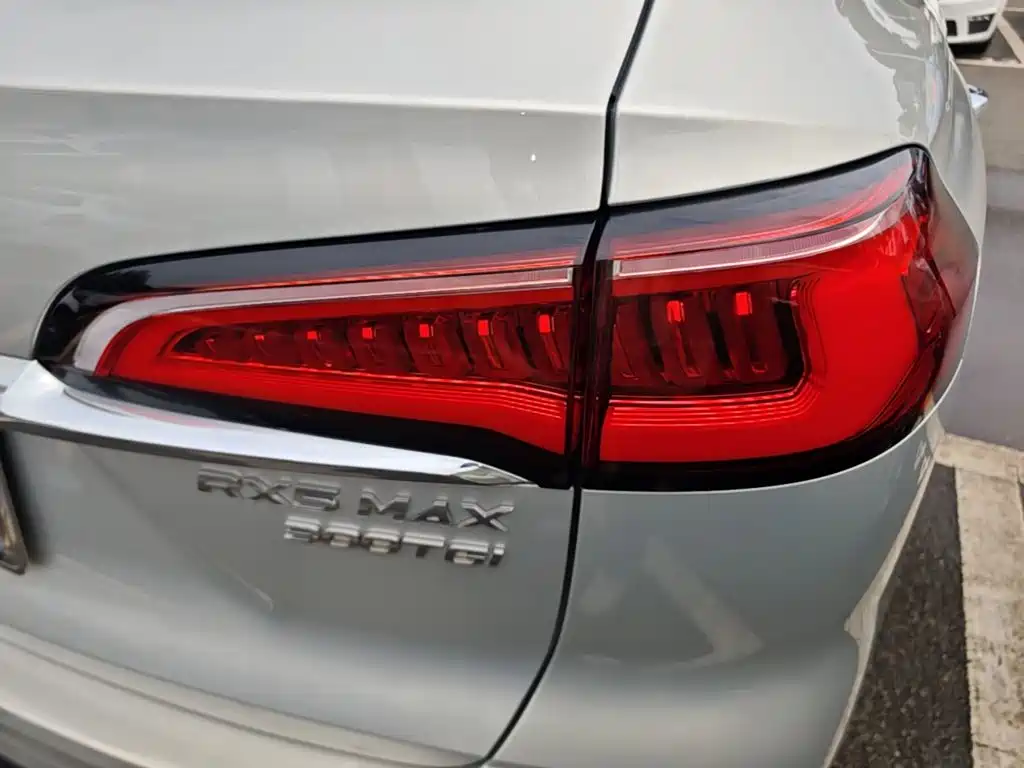 Roewe RX5 MAX — миниатюра 8