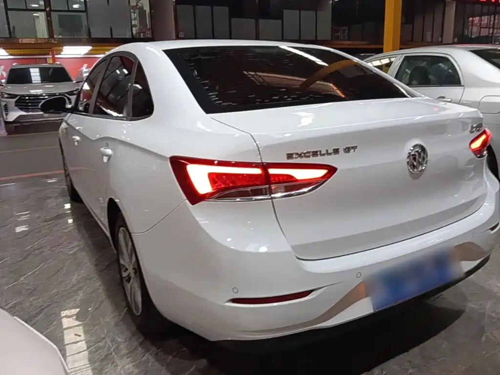 Buick Excelle — миниатюра 5
