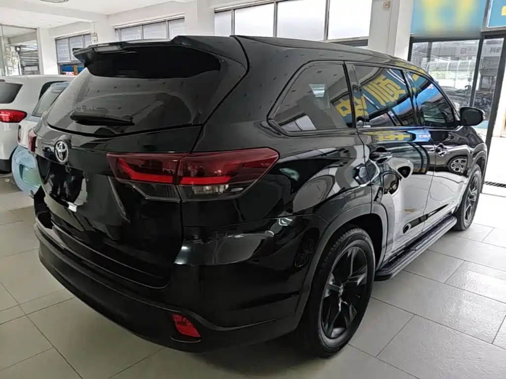 Toyota Highlander — миниатюра 7