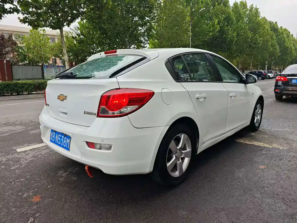 Chevrolet Cruze — миниатюра 3