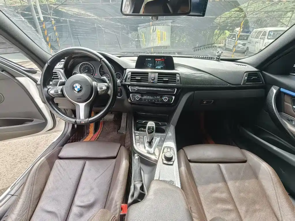 BMW 3 Series — миниатюра 8