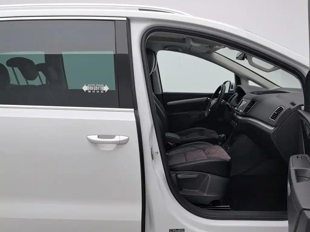 Volkswagen Sharan — миниатюра 23