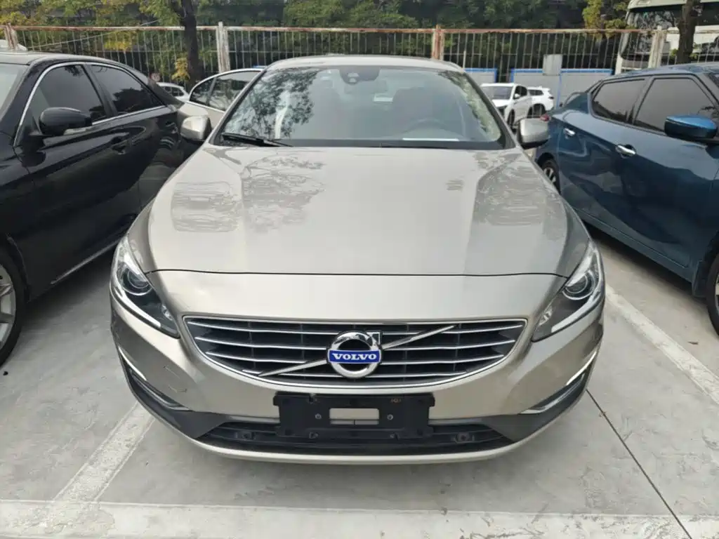 Volvo S60 — миниатюра 3