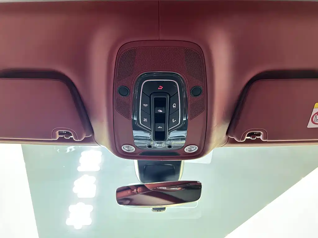 Bentley Bentayga 4.0T V8, фото 21