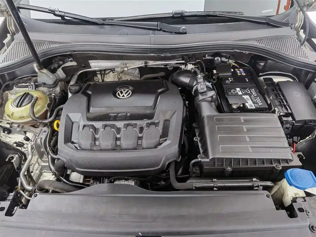 Volkswagen Tiguan L L 2018 330TSI AT Luxury