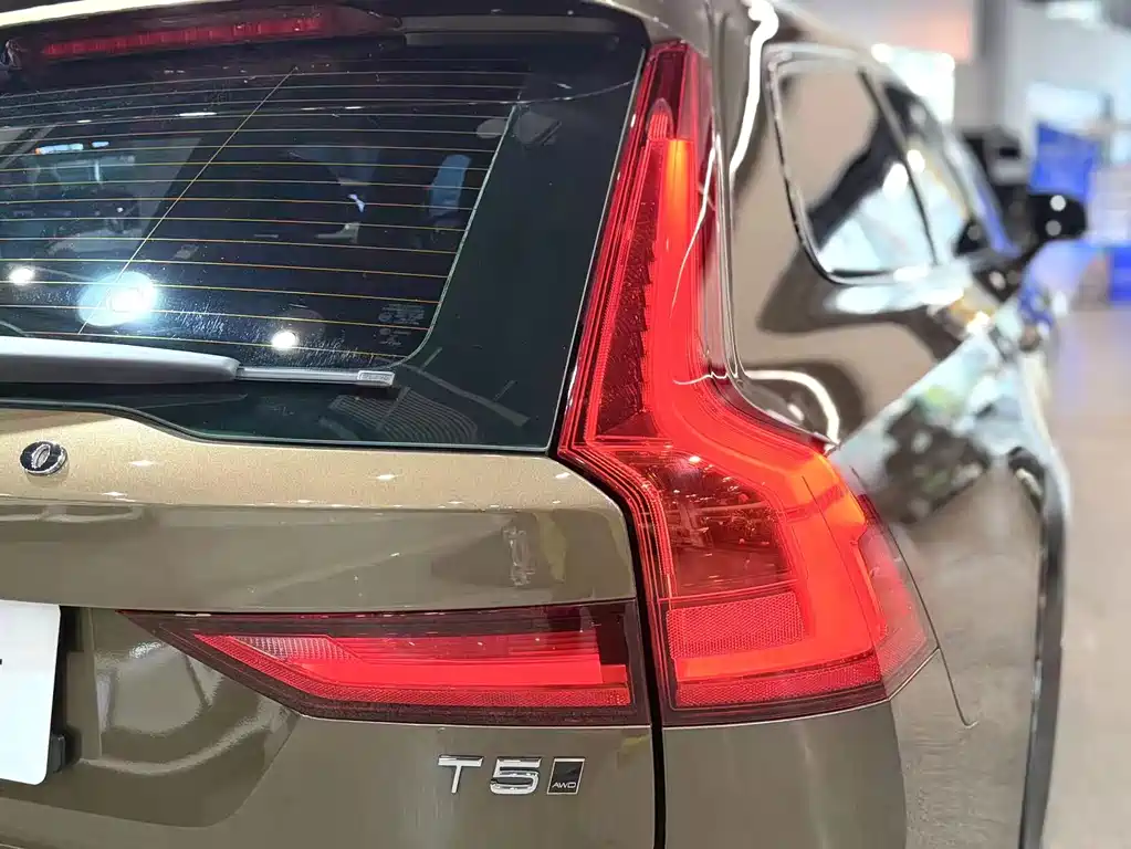 Volvo V90 — миниатюра 11