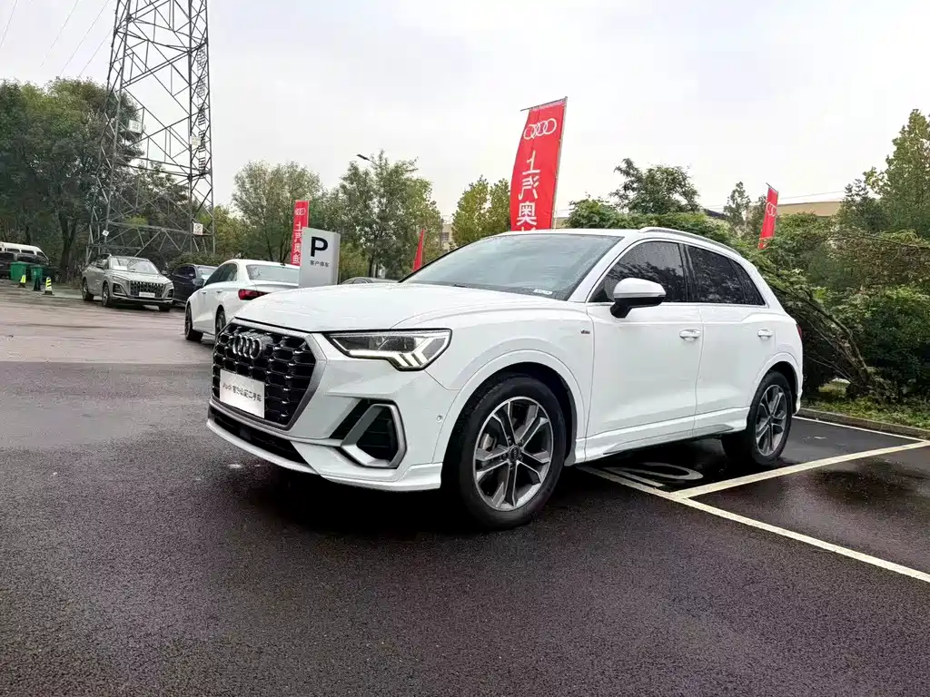 Audi Q3 2022