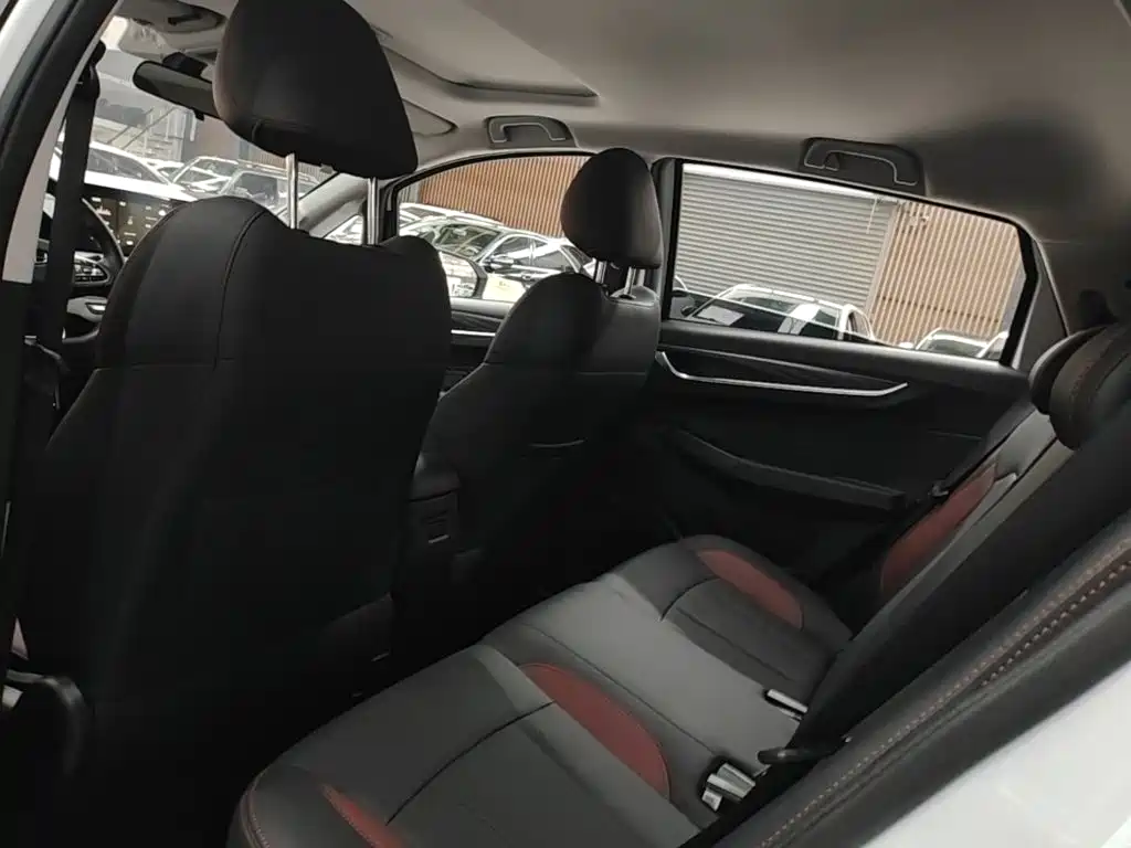 Geely Vision X3 — миниатюра 17