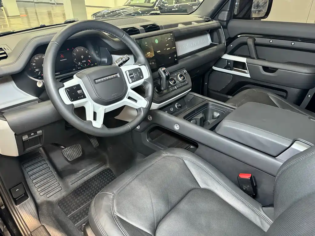 Land Rover Defender — миниатюра 7