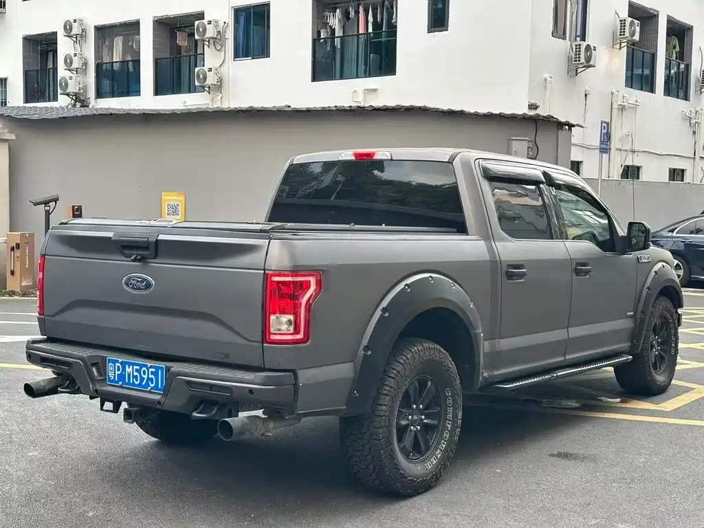 Ford F-150 Raptor — миниатюра 9